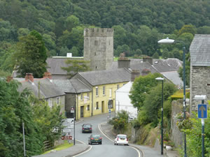 Gwesty'r Porth - Eglwys Tysul